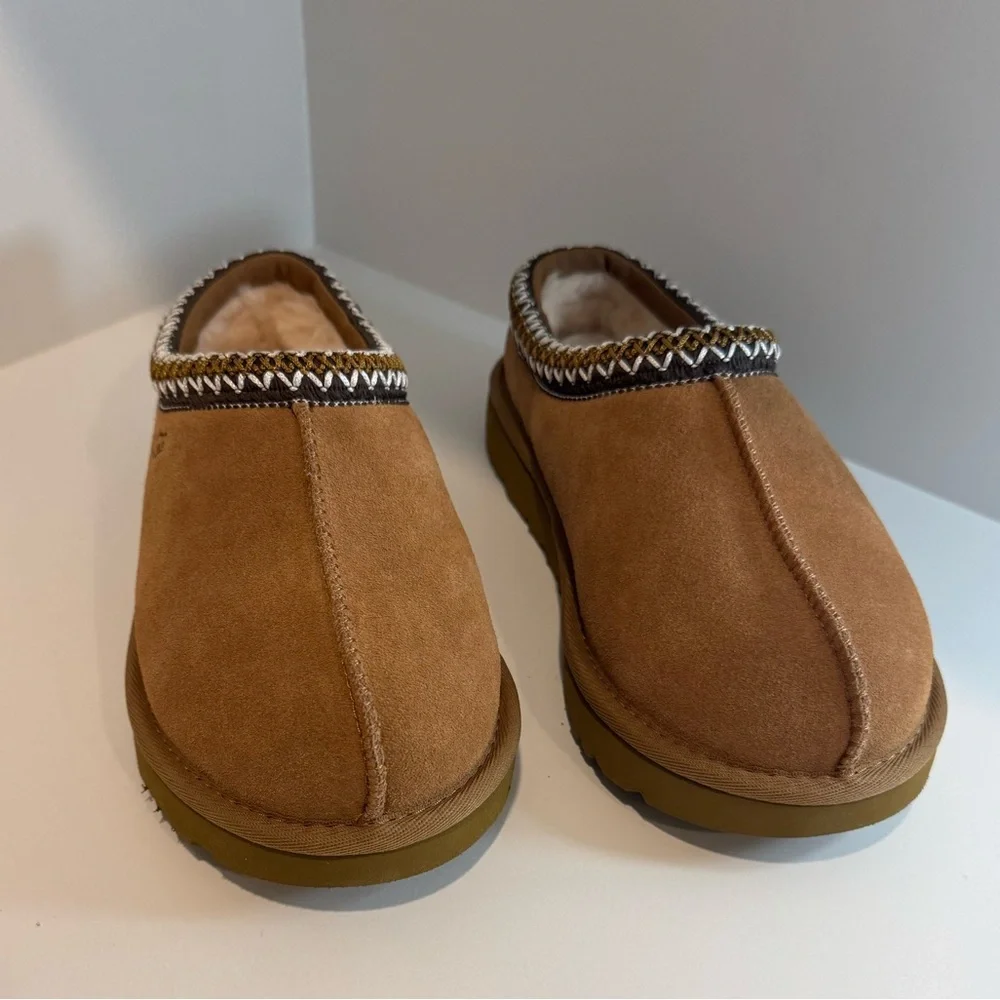NWT unworn Ugg Tasman slip on shoes slippers chestnut brown Size 7 fur lined - Picture 2 of 12
